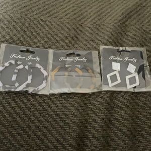 Fashion jewelry earrings NWT